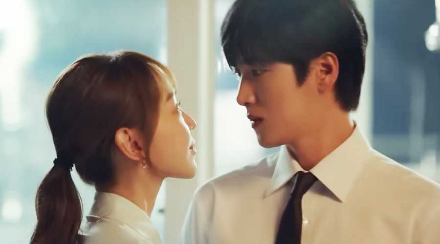 Why Time Travel Twists In K-Dramas Are So Popular Among Fans