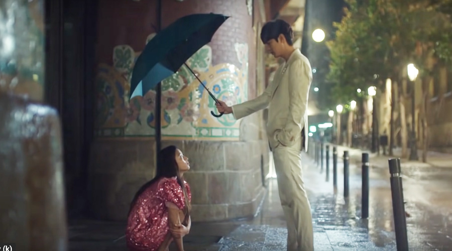 Why Is There Always A “Rain Rescue” Scene In K-Dramaland?